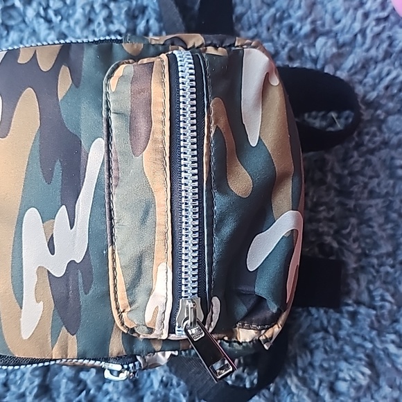 Mini Camouflage Bookbag - Picture 7 of 7